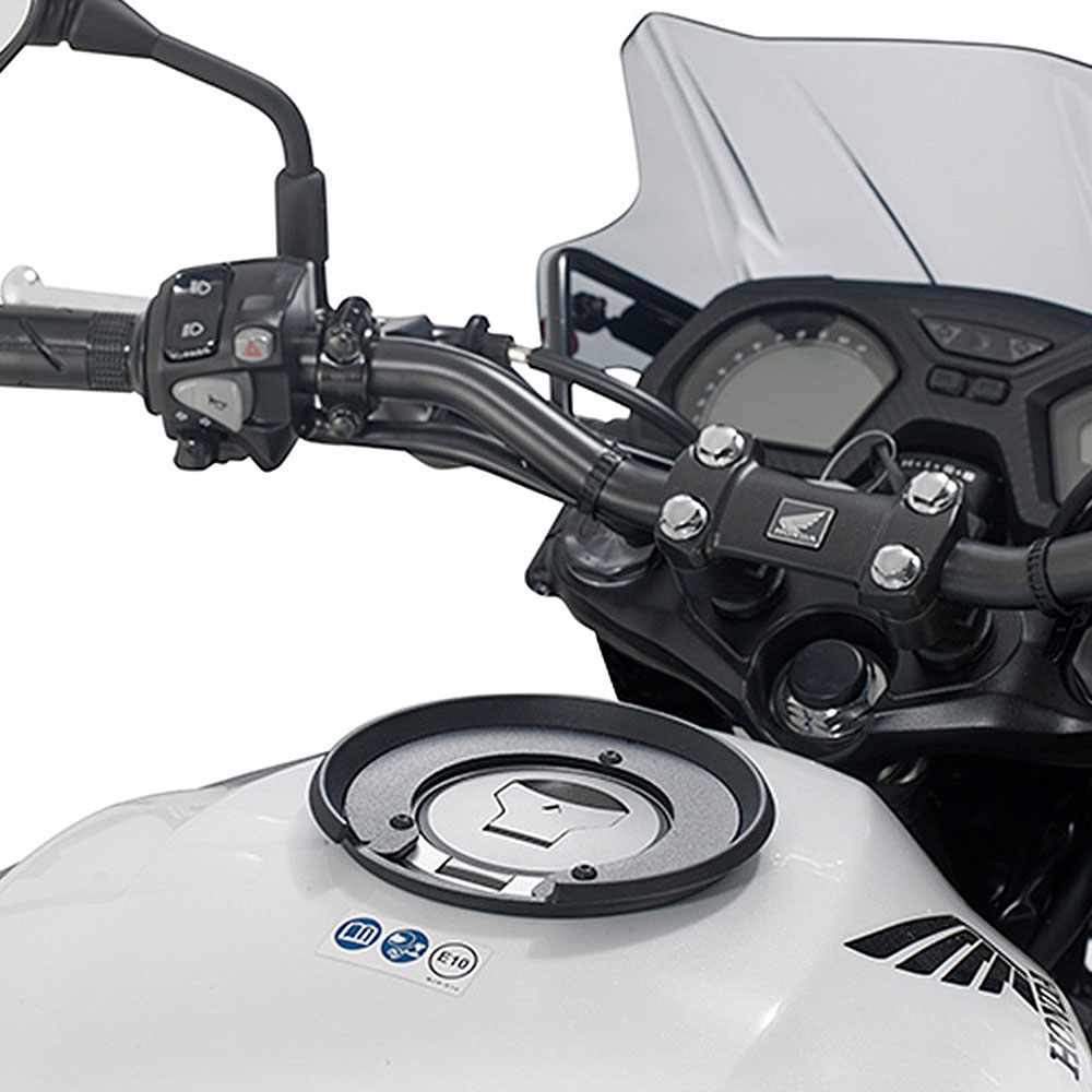 BF30_0 Nosač Tanklock torbe GIVI Honda CBR 1000 RR (17-19) BF30 - Image 1